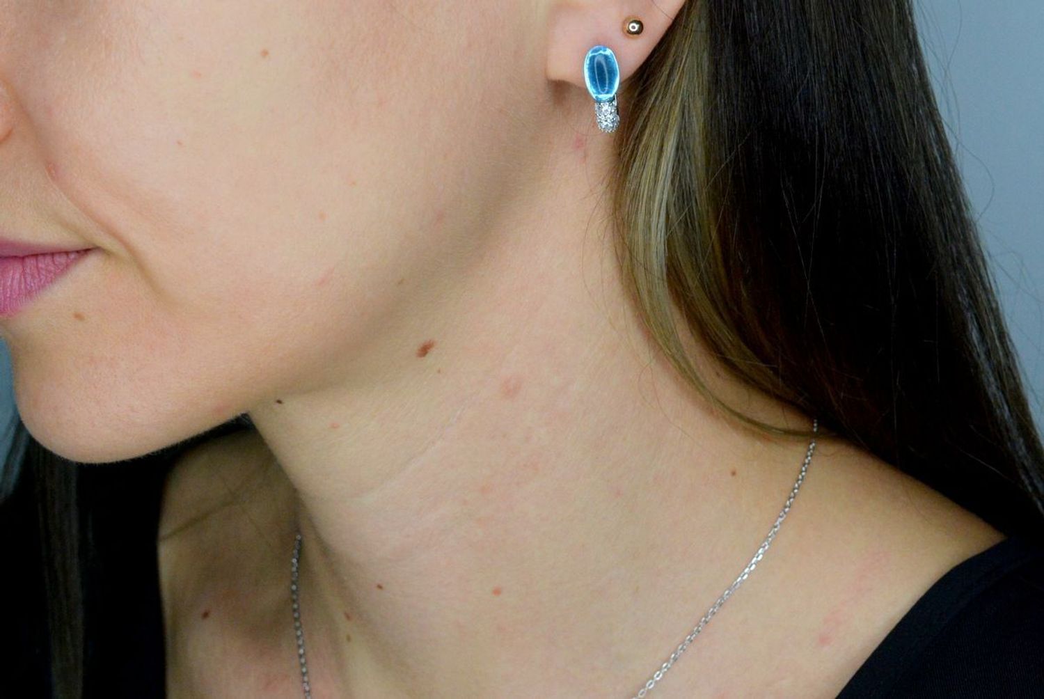 Kolczyki damskie srebrne 925 z kamieniem w kolorze topazu Nomination Myradiance 241504 042.png